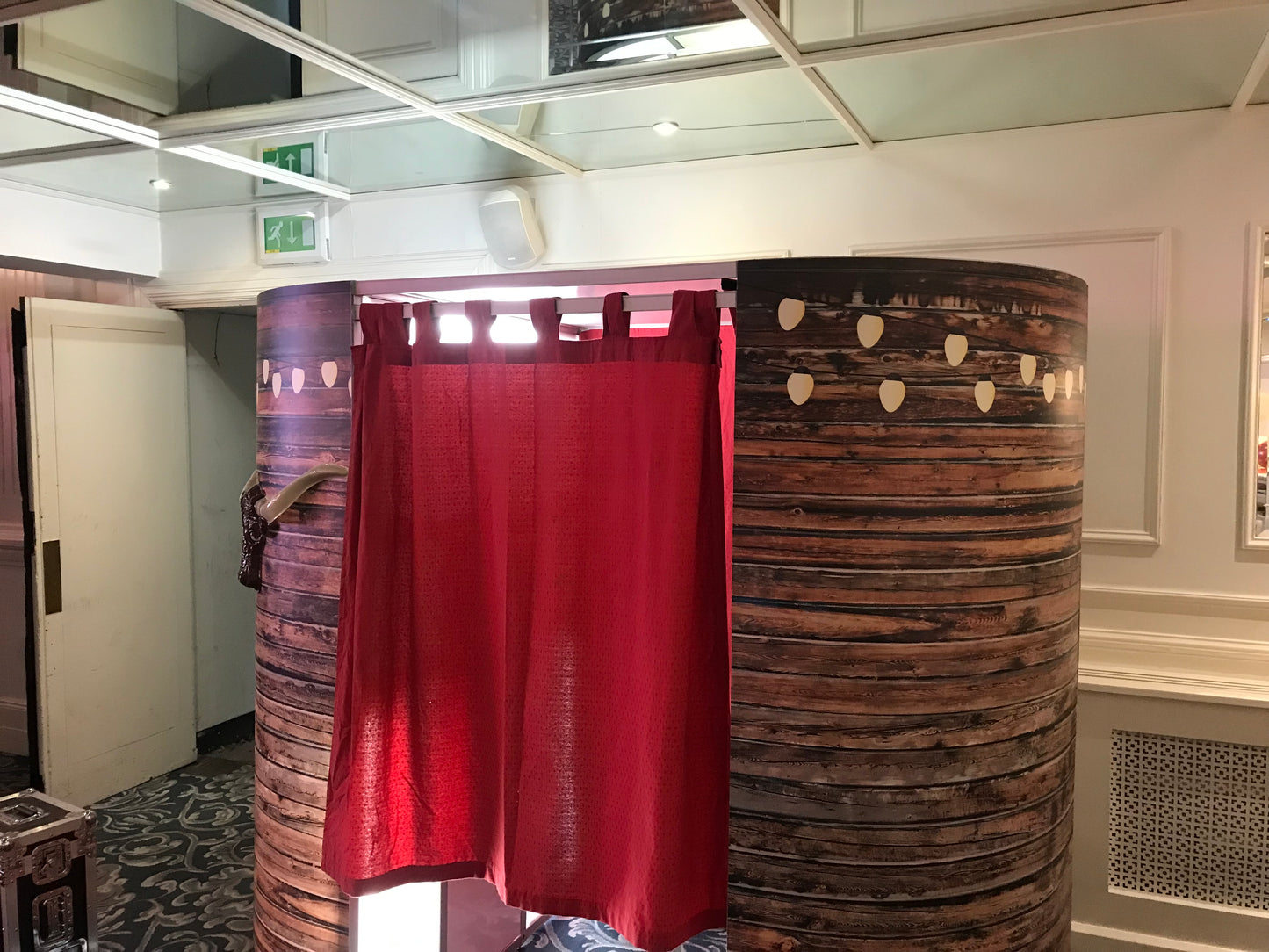Enchanted Woodlands Photobooth: Step into the Fairytale