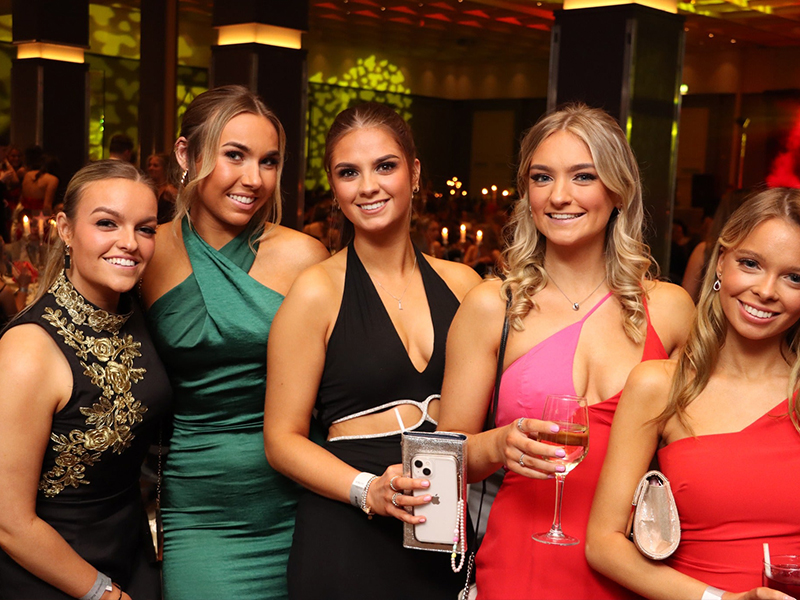 blog_How to Plan a Memorable Corporate Holiday Party in Galway