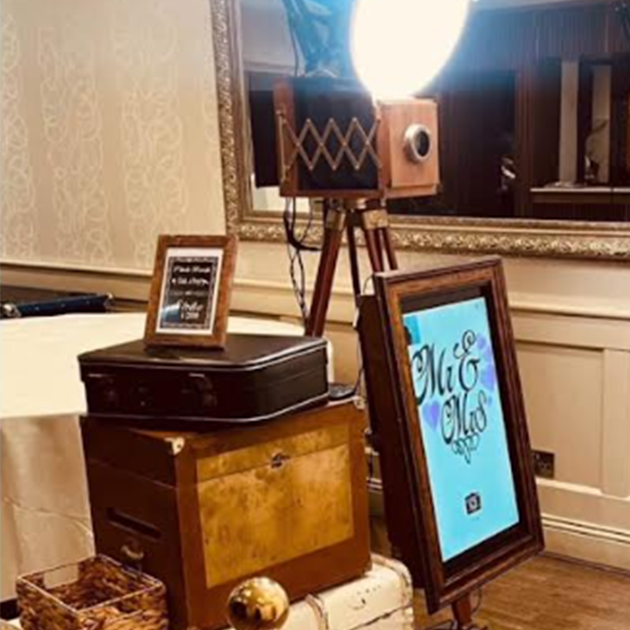 Vintage Mirror Booth Galway